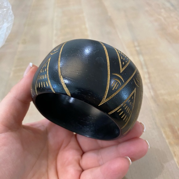 Dark Brown Wood Carved Light Bangle Bracelet - Picture 3 of 16